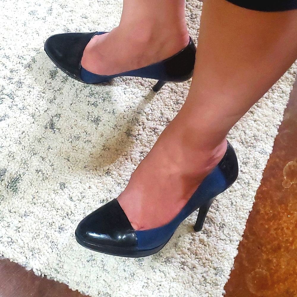 💙🖤Black patent & blue suede Alfani pumps size 6.5 - Picture 3 of 6